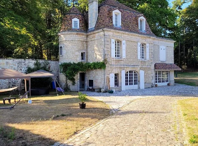 Le Manoir Paradi